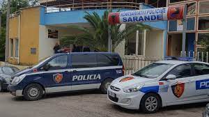 AKSIDENT NË SARANDË/ Humb kontrollin e motomjetit dhe del nga rruga, plagoset shoferi dhe pasagjeri