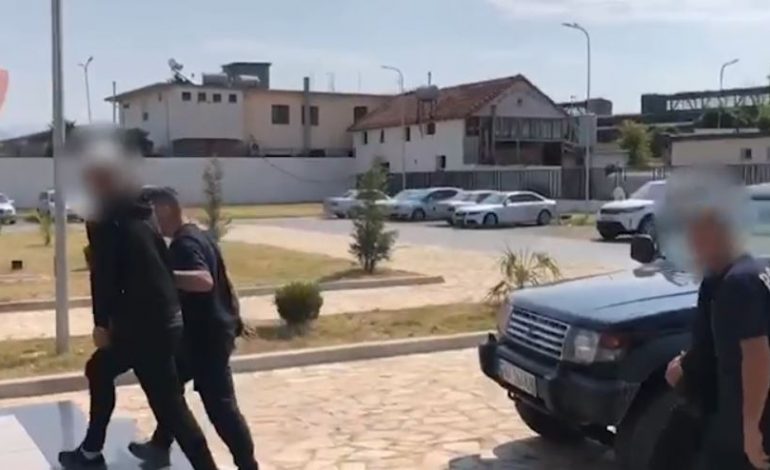 KONTROLLE ME DRON NË SHKODËR/ Arrestohen dy të rinj për kultivim kanabisi, policia jep detajet