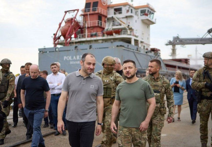 MARRËVESHJA ME RUSINË/ Shpresa për nisjen e anijes së parë me grurë që pas fillimit të luftës, Zelenksy në port