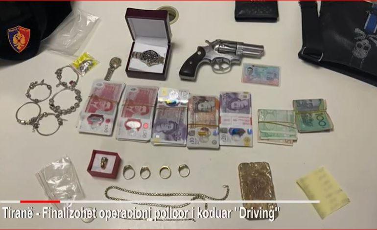 PAMJET DHE EMRAT/ Lëvizte me makinë të blinduar, “Shqiponjat” i gjejnë 26-vjeçarit pistoletën…