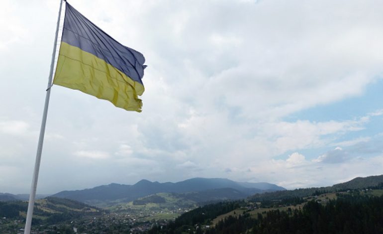 LUFTA/ Zyrtari i inteligjencës ukrainase gjendet i vdekur në banesë, bashkëshortja: Dëgjova të shtëna