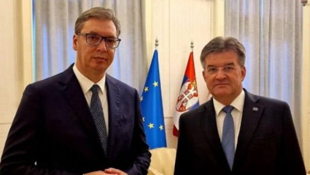 PAS VIZITËS NË KOSOVË/ Lajçak dhe Escobar nisin takimet me zyrtarët në Beograd