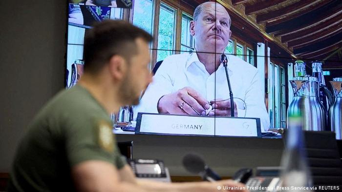 “PIKA KTHESE DHE PREMTIME TË MËDHA”/ Analiza e Deutsche Welle: Si ka ndryshuar Gjermania në gjashtë muajt e luftës në Ukrainë?