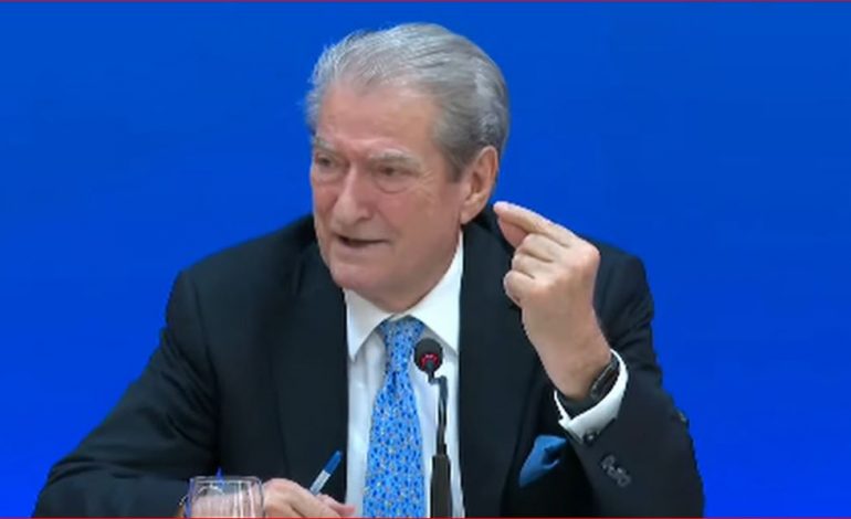 “760 MILIONË EURO KOSTOJA PËR DY VITE”/ Berisha: Impiantet po vijnë nga Bangladeshi, kemi një shpërdorim të tmerrshëm…
