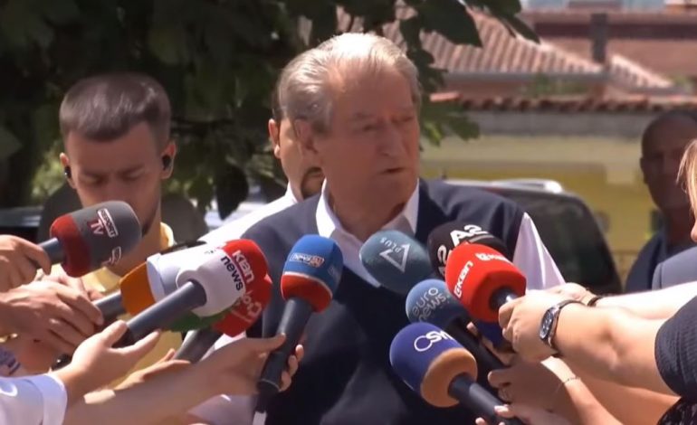 “NË PROTESTË DO JEM SI QYTETAR”/ Berisha: Dënoj papërgjegjshmërinë e Ramës dhe ministrave të tij vampirë
