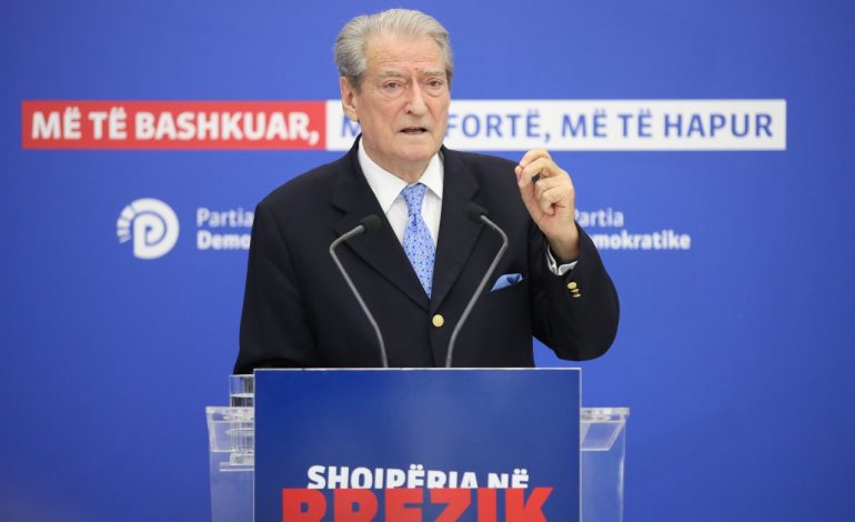 ÇMIMET E LARTA TË KARBURANTEVE/ Akuza e Berishës: 250 mijë tonë naftë kontrabandë, patronohet nga dora e zezë e qeverisë
