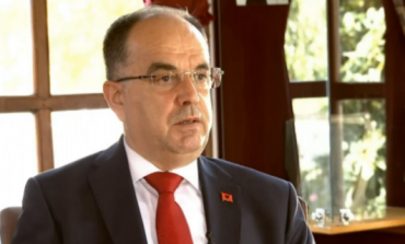 INTERVISTA E PARË/ “Serbia hiqet si neutrale”. Çfarë deklaron Begaj për tensionet në veri të Kosovës
