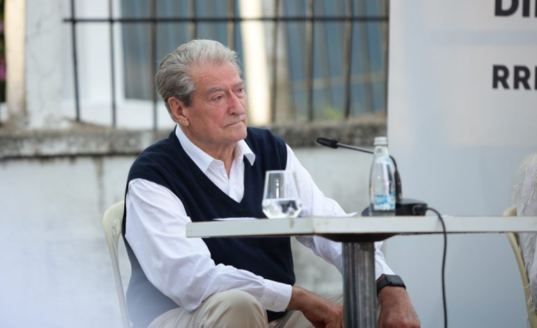 “PESËFISHOJNË ÇMIMIN, SHKELIN KONTRATËN”/ Berisha për Rrugën e Arbrit: Po bëjnë një krim të rëndë ekonomik, Rama po paguan…