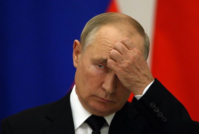 PUTIN U “TRADHËTUA” NGA TË TIJËT/ Si dështoi plani i pushtimit të Ukrainës dhe vendosjes së qeverisë kukull