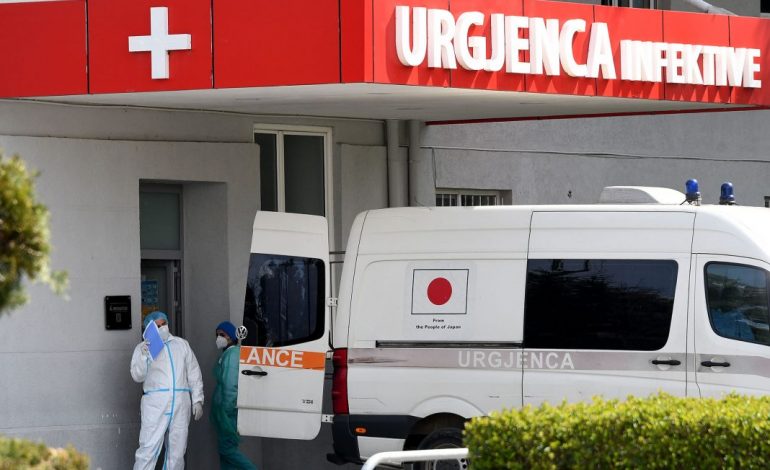 SHIFRAT E COVID-19/ Një humbje jete dhe 498 qytetarë të infektuar në 24 orët e fundit