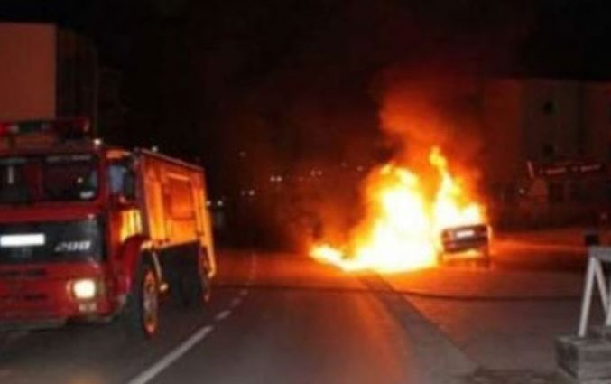 DETAJET E PARA/ Makina shpërthen në flakë në ecje e sipër në aksin Lushnjë- Rrogozhinë, plagosen tre të rinjtë