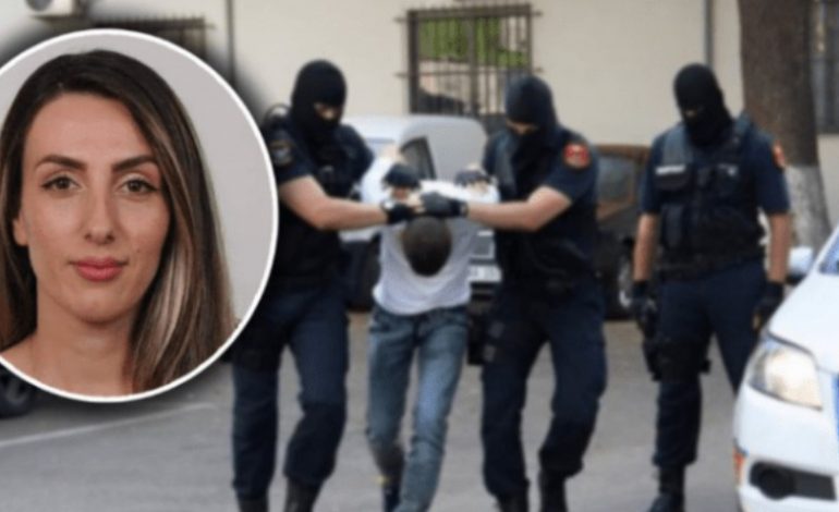 “JAM E JOTJA”/ Tha se e mori peng, familjarët nxjerrin SMS-të e dashurisë mes Marjusit dhe Ersidës