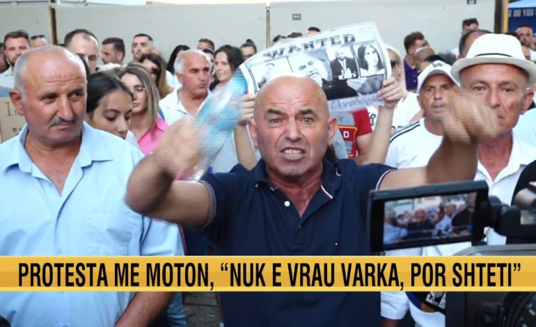 “DALIN E THONË NDODHIN KUDO NË BOTË”/ Qytetarët në protestë: Turp, të dorëhiqen! Nuk kanë ndërgjegje as ndjenja
