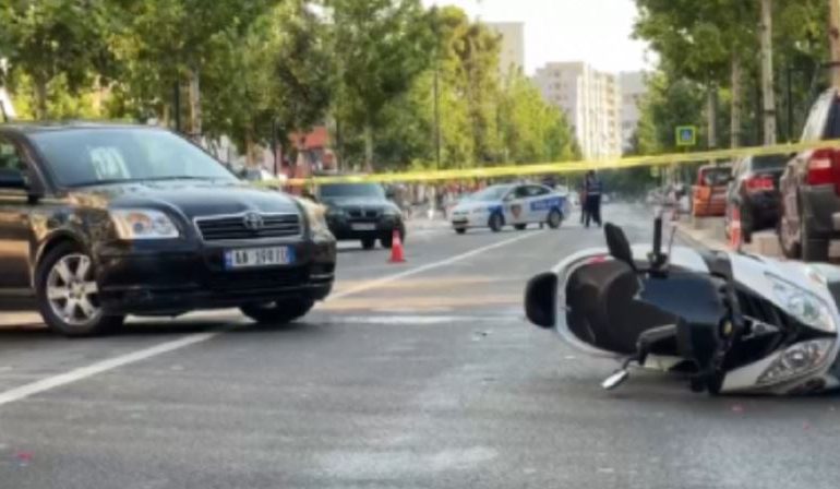 AKSIDENT ME VDEKJE NË TIRANË/ Makina përplas motorin, 41-vjeçari nuk u mbijeton plagëve
