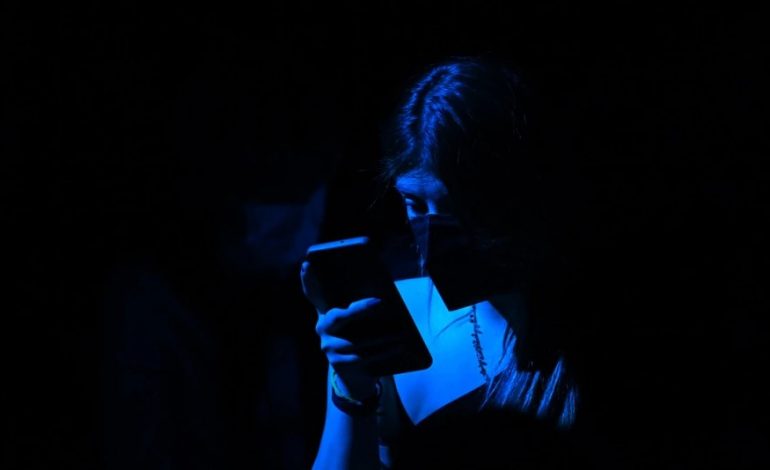 JENI PËRDORUES I IPHONE? Apple ngre alarmin për rrezikun nga hakerët