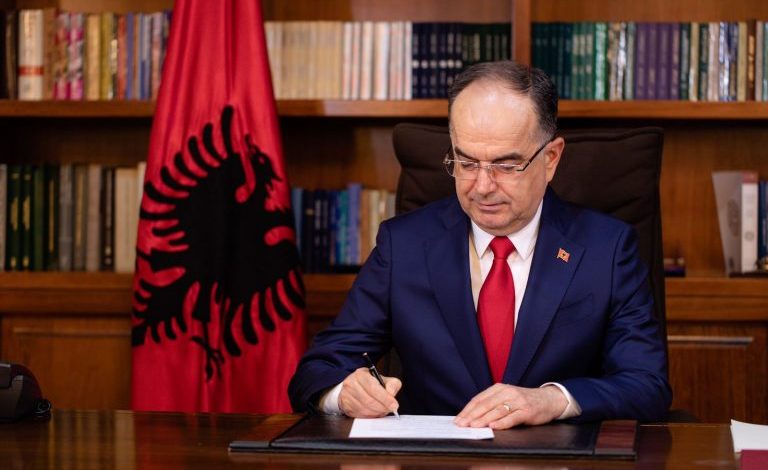 DATA E ZGJEDHJEVE TË ARDHSHME LOKALE/ Presidenti Begaj kërkesë KQZ: Na sillni rezultatin e 2019-ës