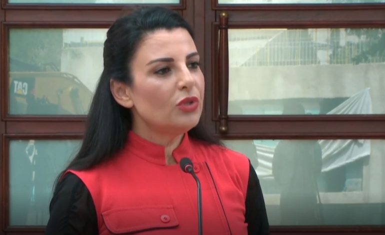 “BORDI BËN TRANSPARENCË”/ Shqipëria me çmimin më të lartë të naftës në rajon, Balluku: Ne kemi të përfshirë taksën e karbonit…