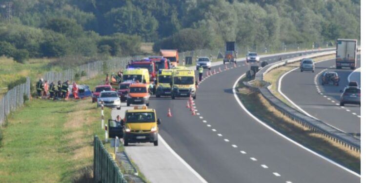 11 VIKTIMA DHE 34 TË PLAGOSUR/ Tragjedi në autostradën kroate, autobusi me targa polake del nga rruga