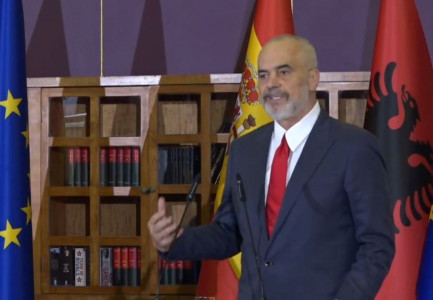 THUMBON URREJTËSIT/ Rama: Humbës që pretendojnë se janë fitimtarë