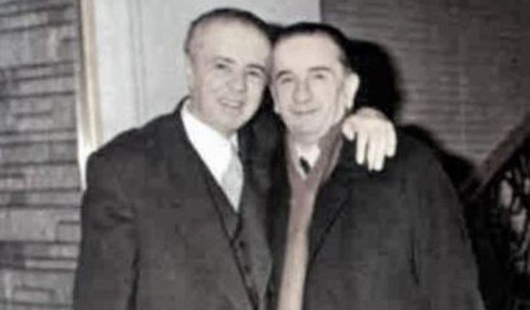 DOSSIER/ “Akuzat e Vitos se Hysni Kapon e vrau Ramiz Alia”, libri i ish-kryehetuesit të diktaturës: Dyshimet për helmimin në Paris