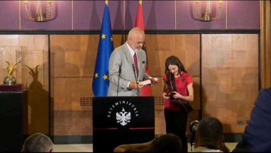 LUIZA GEGA KAMPIONE EUROPE/ Ja sa lekë e shpërblen qeveria