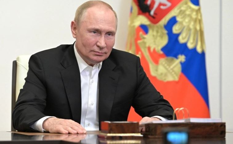 TË BURGOSUR DHE TË VJETËR NË MOSHË/ Rusia po përpiqet të rekrutojë ushtarë pas dekretit të Putinit për të shtuar radhët