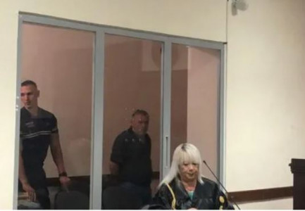 “S’DOJE TË MERRJE HYRJE, RRI…”/ Autori që plagosi punonjësin e IMT-së akuza të forta nga salla e gjyqit: Më vodhën 80 mijë € kur…