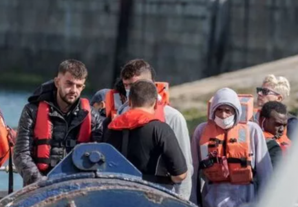 “JU ÇOJMË NGA SHKODRA NË BRITANI”/ Trafikantët kontrabandë me emigrantët përmes TikTokut: Është falas, 100 % udhëtim i sigurt
