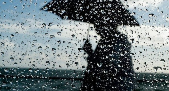 PAS TEMPERATURAVE EKSTREME/ Rikthehen reshjet dhe stuhitë, ja çfarë na pret në vjeshtë