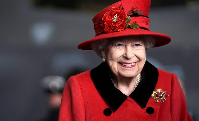 PARASHIKIMI tronditës i Nostradamusit: Mbretëresha Elizabeth do të vdesë, një luftë e re botërore dhe tërmete