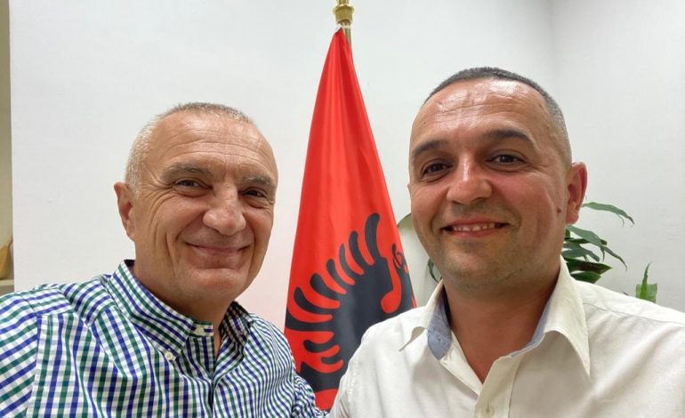 PUBLIKON FOTON/ Thirrja e Metës: Partia e Lirisë i ka dyert e hapura për profesionistët e rinj