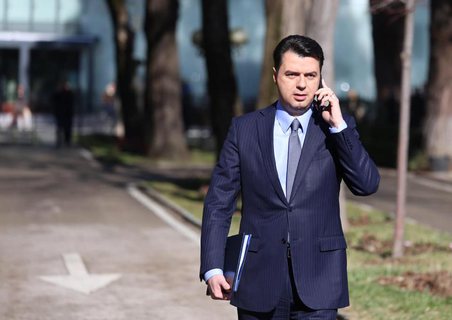 “DO VRASIM LULZIM BASHËN”/ Dalin faktet: Si u alarmua policia, 2 shqiptarë të Kosovës dhe 1 i Maqedonisë, të dyshuar
