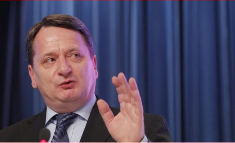 PUNOI PËR INTERESAT E RUSISË DHE DOBËSIMIN E POLITIKËS SË BE/ Ish-deputeti hungarez dënohet për spiunazh në Moskë