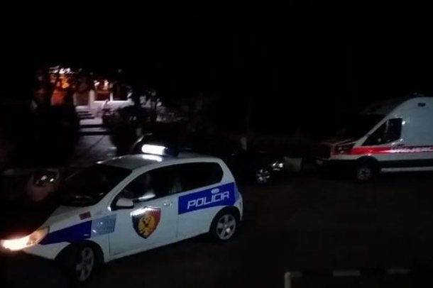 AKSIDENT NË ELBASAN/ Plagoset rëndë në krye të detyrës efektivi i “Rrugores”, dërgohet te “Trauma”