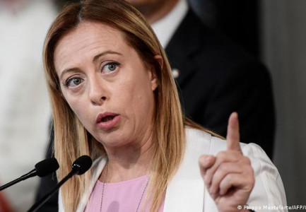 ANALIZA e DW: Kush është Giorgia Meloni? Nuk ka dalë nga hiçi, prej vitesh ajo përgatitet për t’u bërë kryeministre