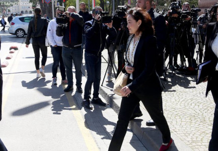 AMBASADORJA YURI KIM VIZITË NË KRYESINË E KUVENDIT/ Ja takimet që pritet të zhvillojë
