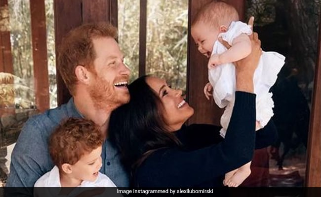 PAS VDEKJES SË MBRETËRESHËS ELIZABETH NDRYSHOJNË TITUJT MBRETËRORË/ Archie e Lilibet tani bëhen princ dhe princeshë