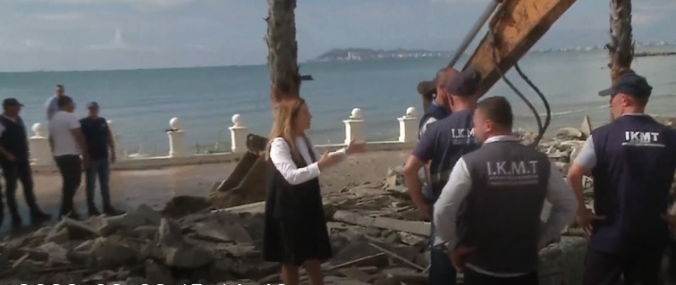 IKMT VAZHDON PRISHJEN/ Fabiola Hysenbelliu paralajmëron: Nuk do të vdesim njerëz se doni ju, do të plasë uji