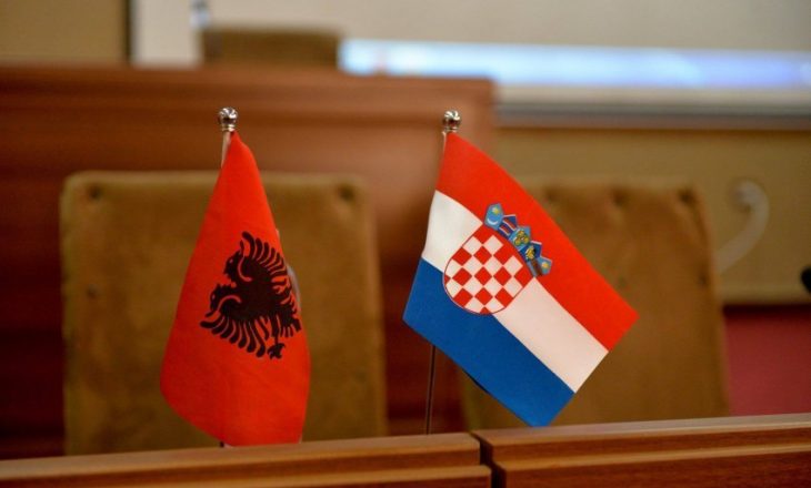 SIGURIMET SHOQËRORE/ Lajm i mirë për shqiptarët që punojnë në Kroaci, marrëveshje mes dy vendeve