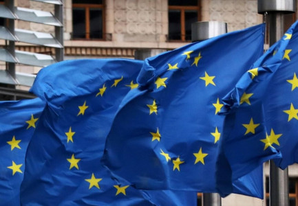 ANALIZA e REL: Bashkësia politike evropiane si mbështetje për procesin e zgjerimit