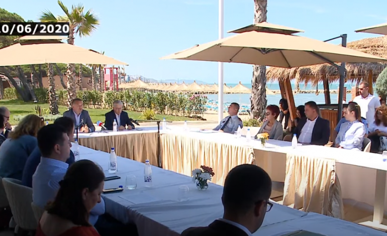 SI U ZGJODH “PRESTIGE RESORT” PËR TRYEZËN E DY MINISTRAVE TË RAMËS/ Ndërtimet pa leje në fokus të debatit Lleshaj-Ndreu, çfarë deklaronte Klosi