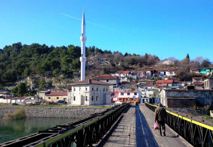 DOKUMENTI/ Lumi Buna zhduket nga hartat e Hipotekës së Shkodrës, poshtë urës së vjetër rezulton një shesh