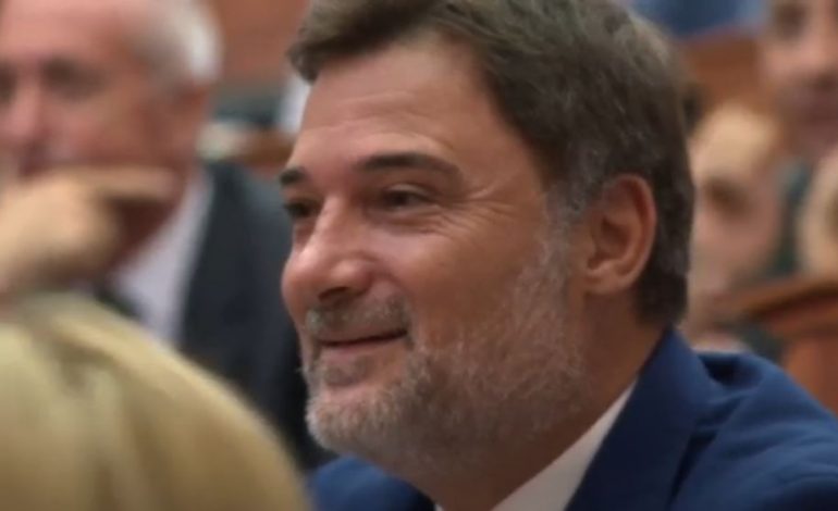 “I QENKA SHËRUAR GOJA MË NË FUND”/ Alibeaj i përgjigjet Majkos për financimin rus në PD: Prit edhe disa orë…
