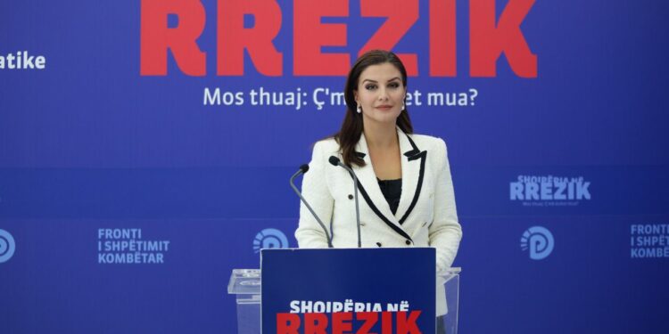 ANKOHET Floriana Garo: Edi Rama ka ndërtuar një shtet prej kashte! Të reagojnë urgjent organizatat e huaja