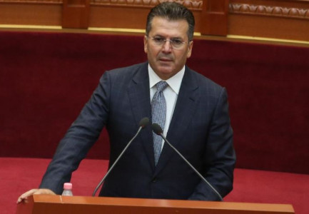 HETIMET PËR GËRDECIN/ Ish-ministri Fatmir Mediu paraqitet në SPAK