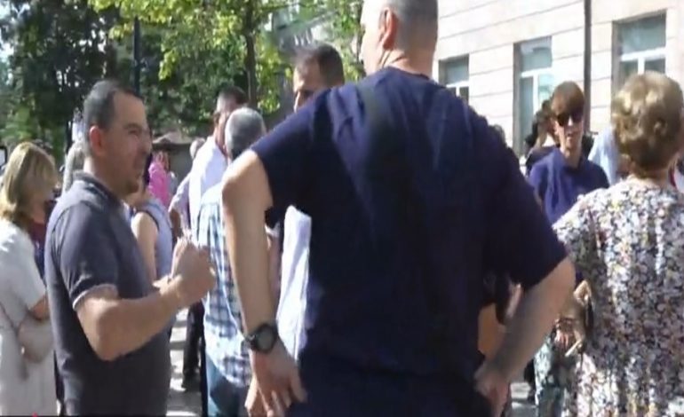 PROTESTA E PEDAGOGËVE/ Kreu i Sindikatës së të Arsimit të Lartë: Kërkesat janë minimaliste, s’ka negociata