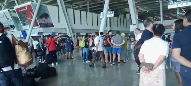 NXJERRJA JASHTË FUNKSIONIT E SISTEMIT TIMS/ Aeroporti i Rinasit bën njoftimin e rëndësishëm për pasagjerët