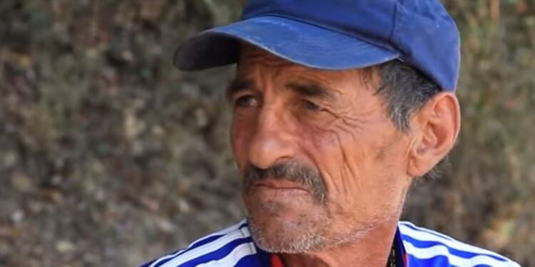 “PO U DASHUROVE ME DETIN, S’DO MË GRUAN”/ Robinson Kruzo shqiptar prej 15 vitesh jeton i vetëm në ishull
