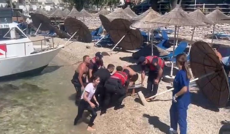 I DASHURI I 29-VJEÇARES DËSHMOI TRAGJEDINË/ Mediat britanike: Si u mbyt turistja në Sarandë