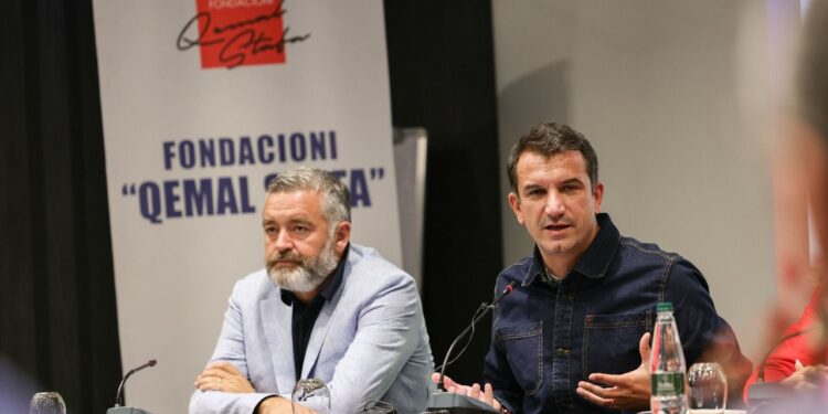 ZGJEDHJET 2023/ Veliaj me kryetarët e PS në Tiranë: Ne ndërtojmë ditën, opozita shkatërron natën!